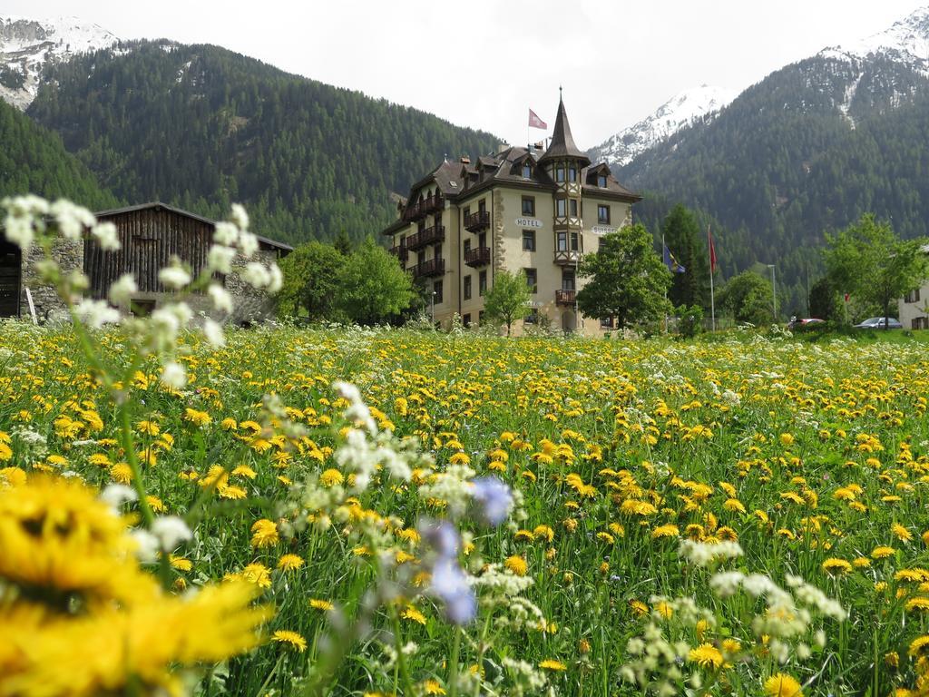 Hotel Schweizerhof Sta Maria Santa Maria Val Muestair ภายนอก รูปภาพ